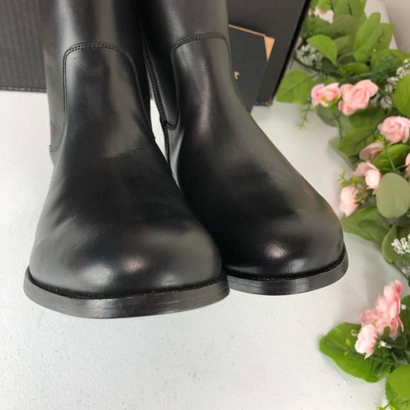 Frye Melissa stud short boots black size 7 (#A18) - Picture 4 of 8